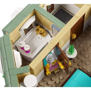 LEGO ICONS 10297 - Boutique Hotel (Hộp cấn nhẹ)