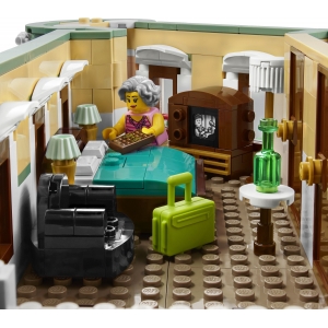 LEGO ICONS 10297 - Boutique Hotel (Hộp cấn nhẹ)