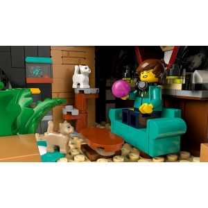 LEGO ICONS 10350 - Tudor Corner