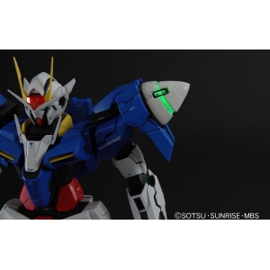 BANDAI - PG 1/60 00 RAISER GUNDAM (LOGO XANH)