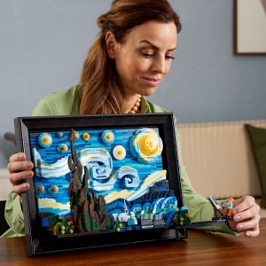 LEGO IDEAS 21333 - Vincent van Gogh - The Starry Night