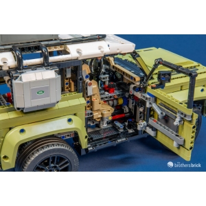 LEGO TECHNIC 42110 - Land Rover Defender (Hộp bung sealed)