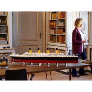 LEGO ICONS 10294 - Titanic