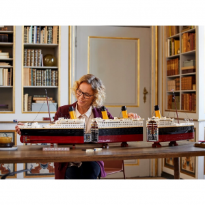 LEGO ICONS 10294 - Titanic